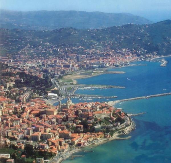 Casa Gialla Imperia Luaran gambar