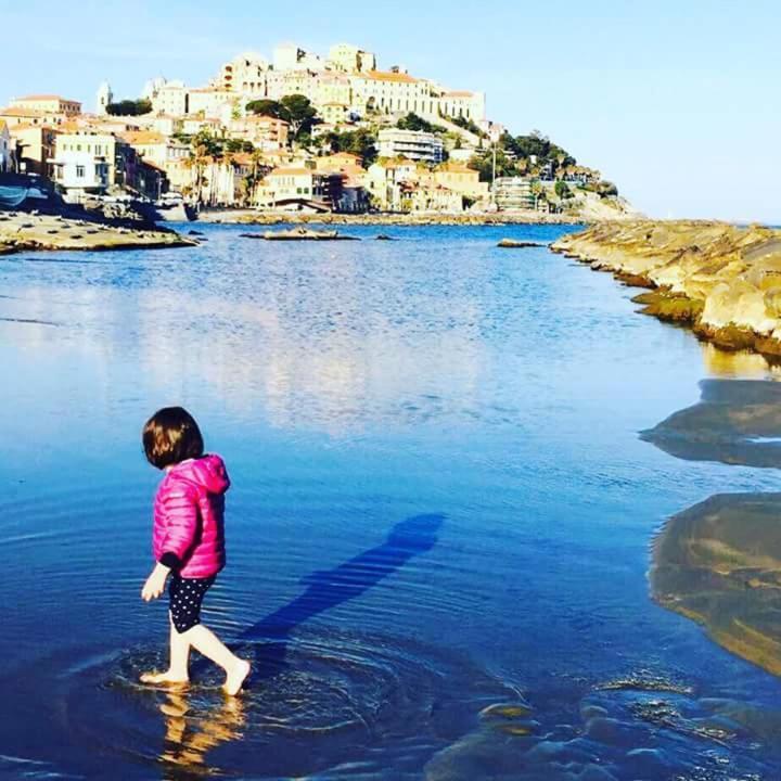 Casa Gialla Imperia Luaran gambar